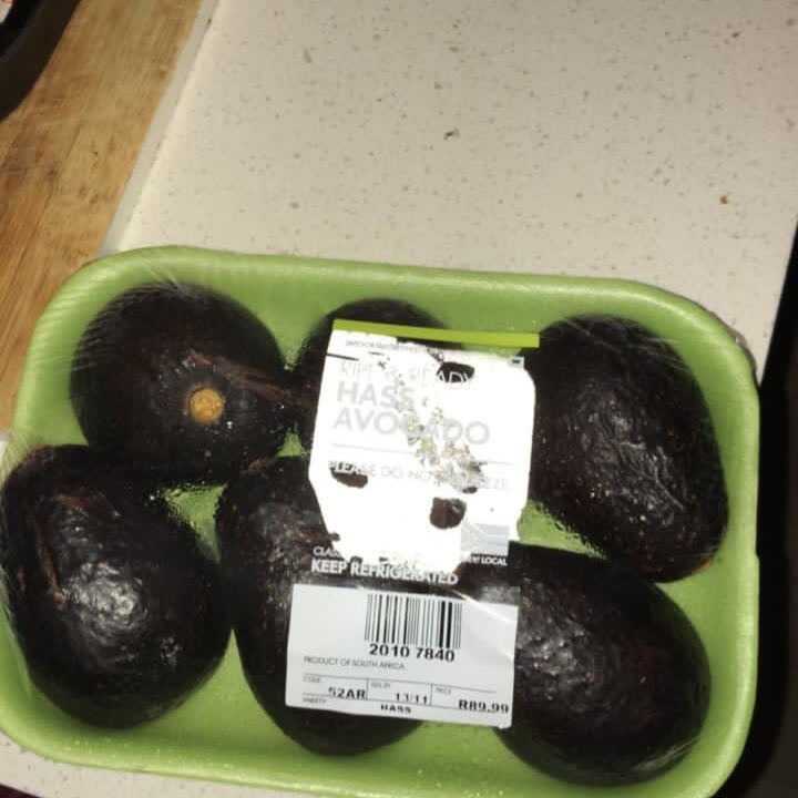 photo of Woolworths Food Hass Avocados shared by @maxineparker on  12 Nov 2020 - review
