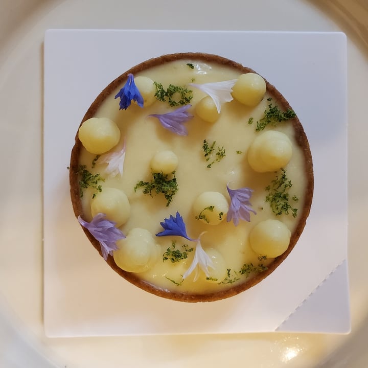 photo of Bien Caramélisé Passionfruit & Lime Tart shared by @moosewong on  22 May 2021 - review
