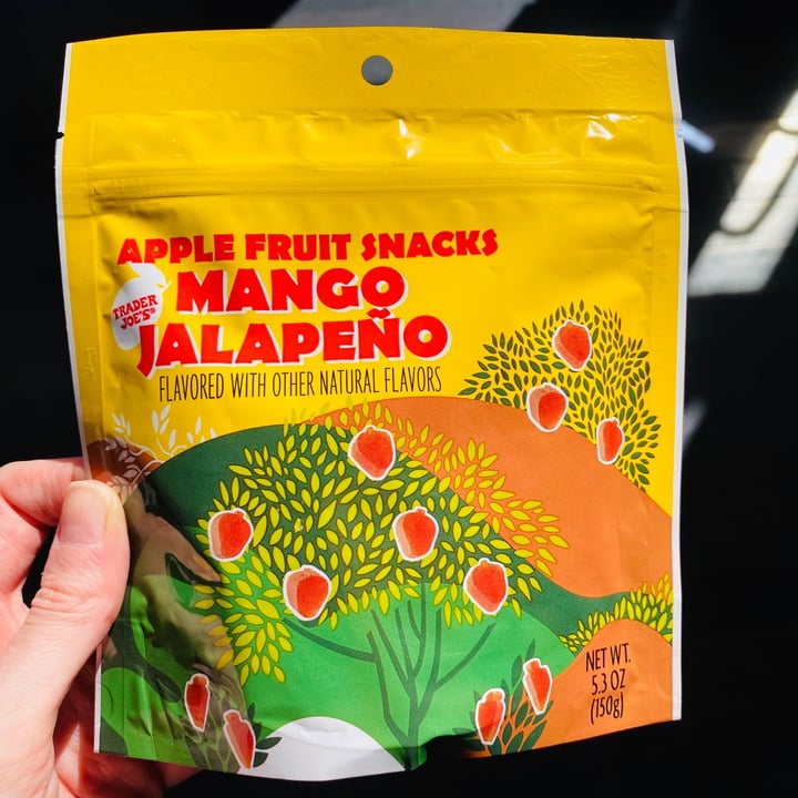 photo of Trader Joe's Apple Fruit Snacks Mango Jalapeño shared by @beckyyy on  19 Sep 2020 - review