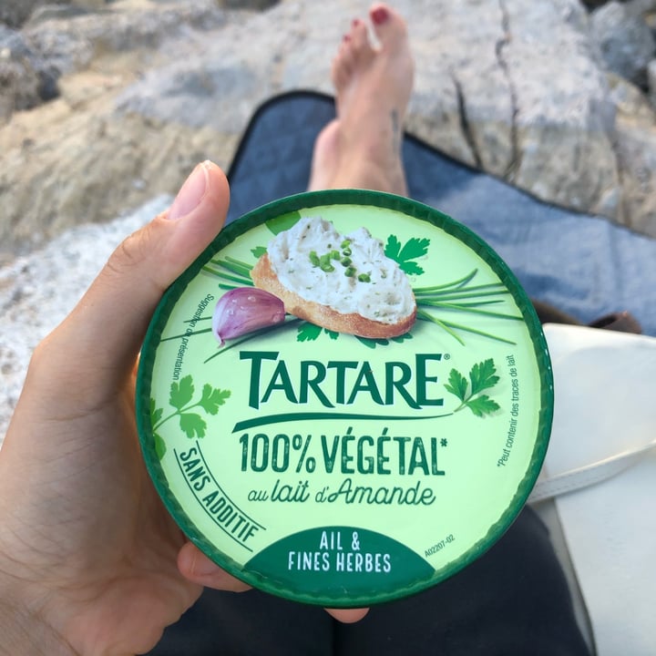 review photo of Tartare 100% végétal au lait d'amande ail et fines herbes shared by @roberta17 on 11 Aug 2022 - review