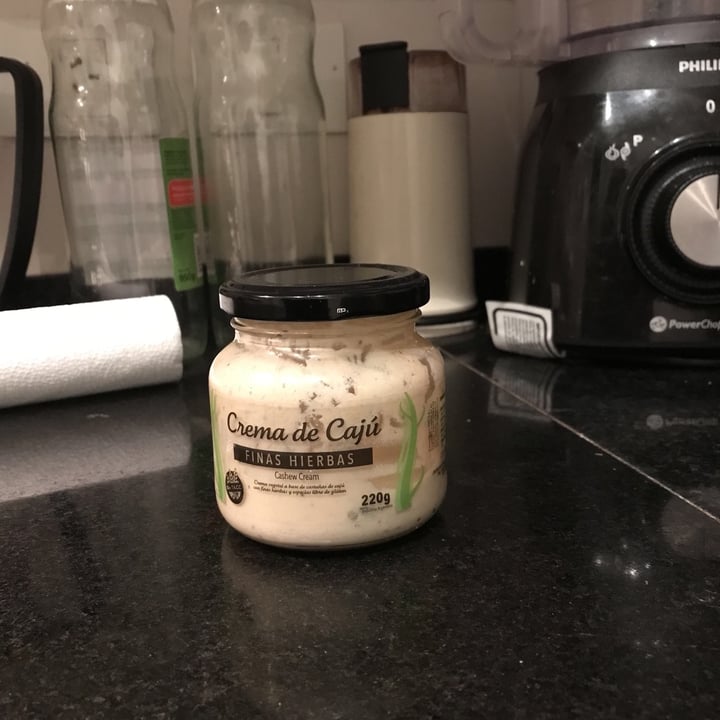 review photo of Vívet Crema de Cajú Finas Hierbas shared by @sabrinatattooart on 13 Jul 2020 - review