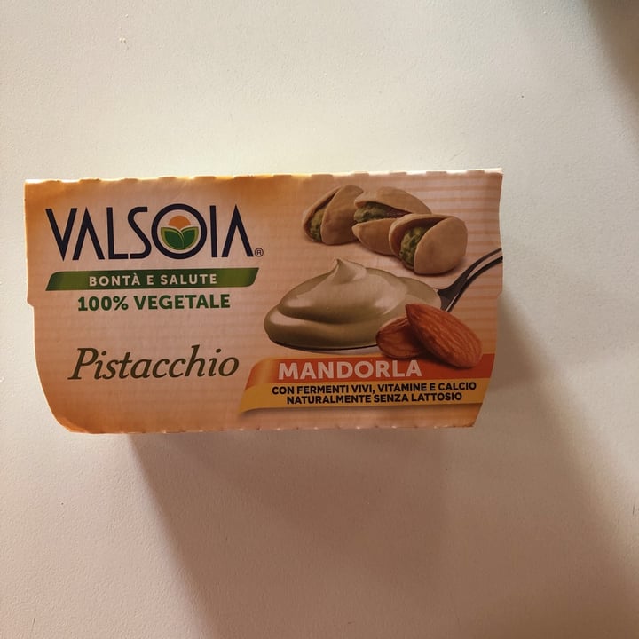 photo of Valsoia Pistacchio Mandorla shared by @santuariocapra on  30 Aug 2021 - review