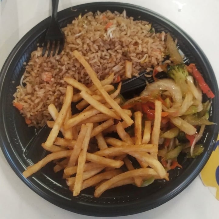 review photo of Wok - Plaza Central Wok Veggie shared by @angrouses on 12 Apr 2022 - review