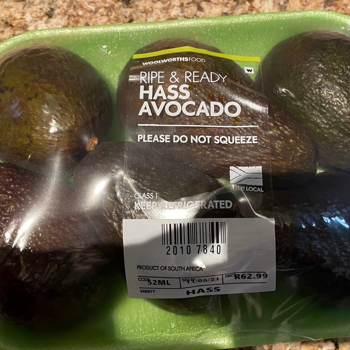 photo of Woolworths Food Hass Avocados shared by @sarbearcor on  10 May 2021 - review