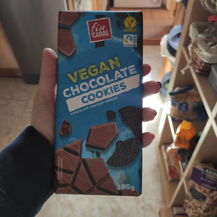 photo of Fin Carré Chocolate  vegano con cookies shared by @crispichispi on  29 Oct 2022 - review