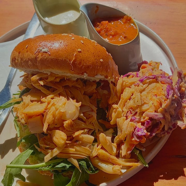 photo of Nourish'd Café & Juicery Jack Me Off Burger shared by @teenagevegan on  26 Mar 2022 - review