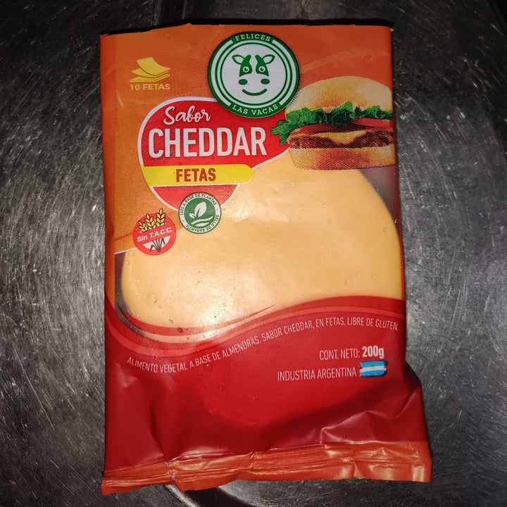 review photo of Felices Las Vacas Queso en fetas sabor chedar shared by @piliquinterno on 07 Jan 2022 - review