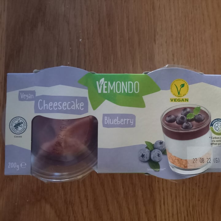 photo of Vemondo  Vegan Cheesecake Blueberry  shared by @ely92 on  18 Aug 2022 - review