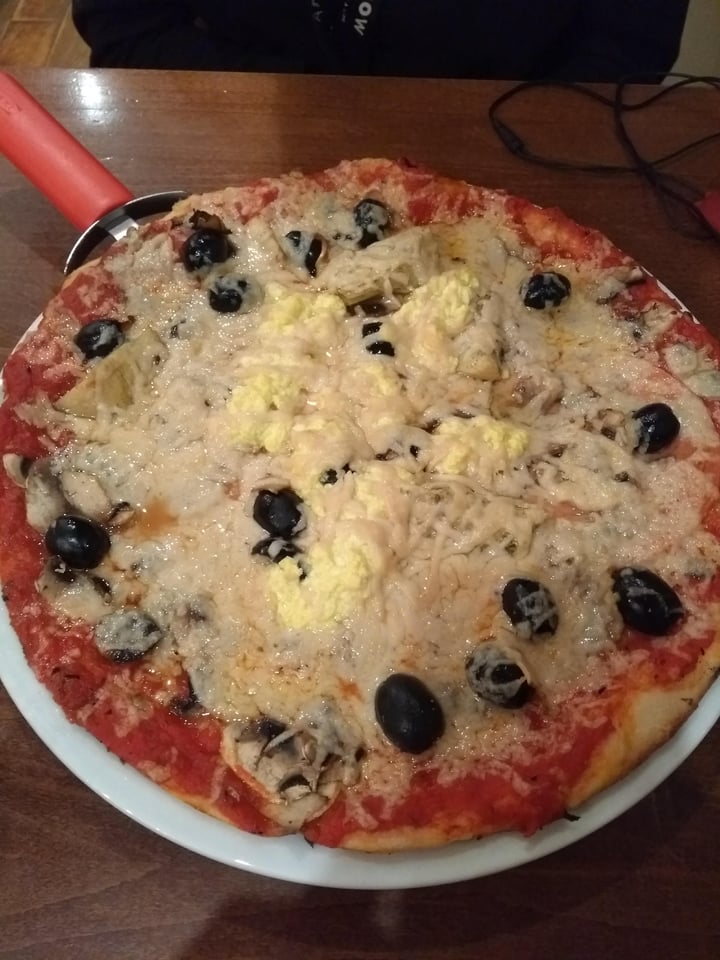 photo of Sora Lella Vegan Roman Restaurant Capricciosa Pizza shared by @holly on  25 Mar 2020 - review