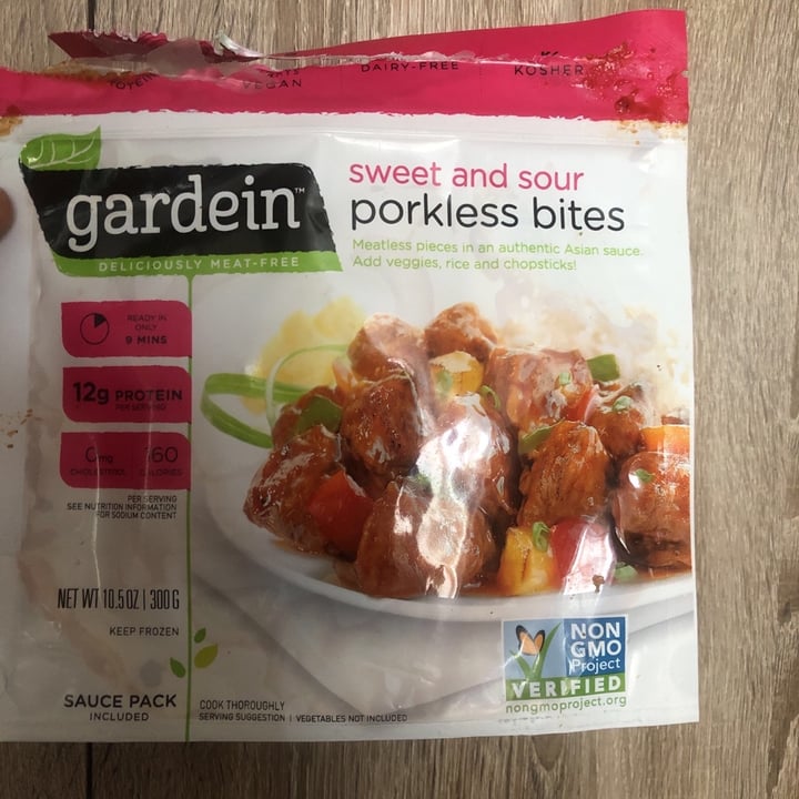 photo of Gardein Sweet And Sour Porkless Bites shared by @kckellydoggy on  06 Jun 2020 - review