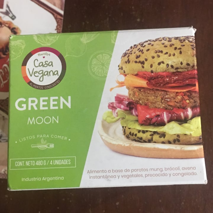 review photo of Casa Vegana Medallones Geen Moon Con Porotos Mung Y Brocoli shared by @majonietolamas on 29 Apr 2022 - review