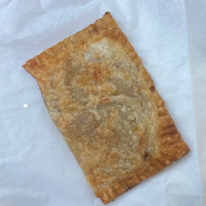 photo of The Fussy Vegan Apple pie shared by @ameliastrachan on  23 May 2021 - review