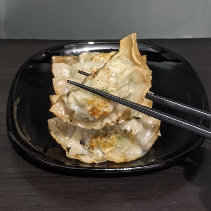 review photo of OmniFoods OmniEat: Green Bean Gyoza shared by @sunporklegogay on 08 May 2021 - review