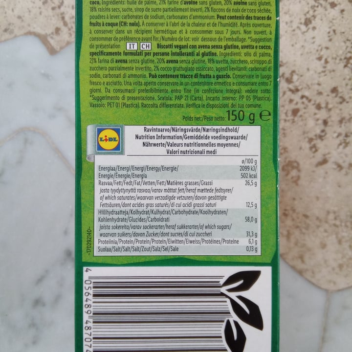 review photo of Vemondo Vegan Oat Cookies Raisin & Coconut shared by @edoedo on 08 May 2022 - review