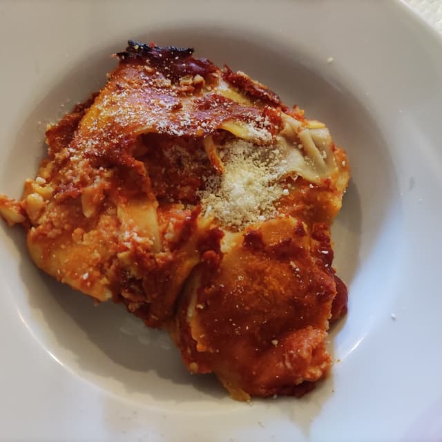 菜肴“Lasagna al pomodoro”的照片