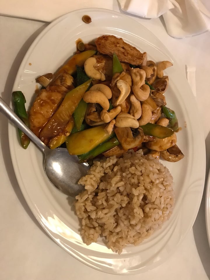 photo of Ye’s Asian Vegan Kitchen Cashew Nuts shared by @dolcesride on  17 Jan 2019 - review
