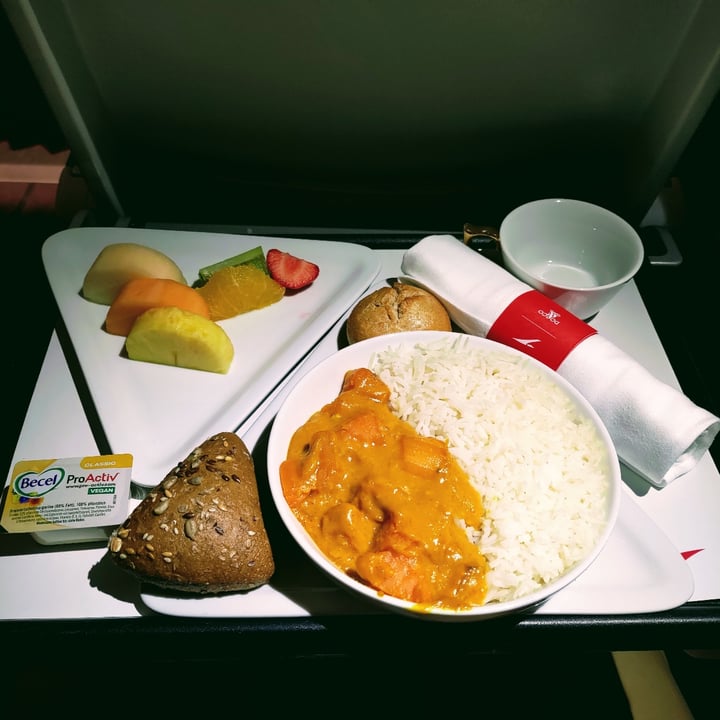 Austrian Airlines Vegetarian/Vegan Meal (VGML) (European Business