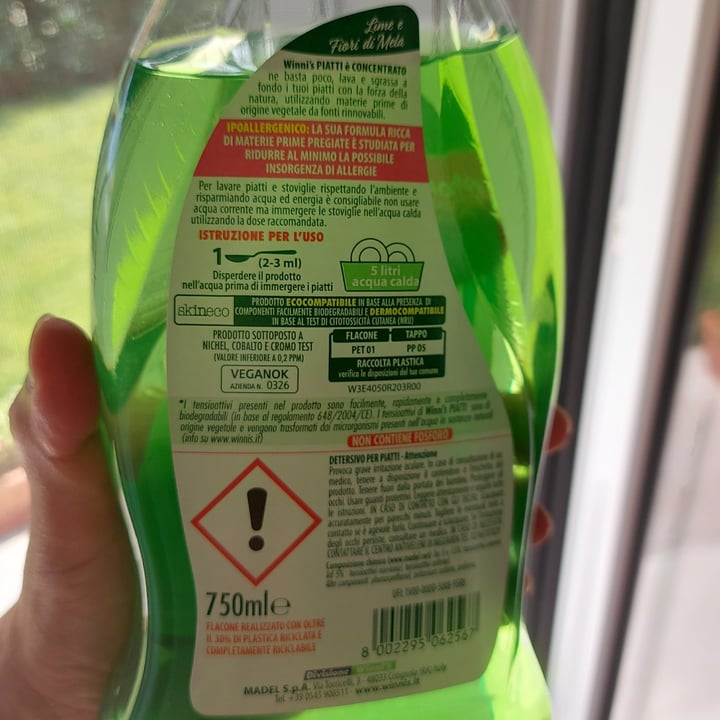 review photo of Winni's Naturel Detersivo per piatti lime e fiori di mela shared by @silviaiaia2701 on 17 Jul 2022 - review