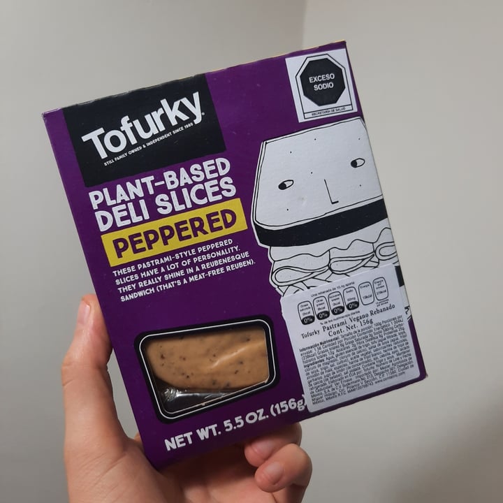 photo of Tofurky Plant-Based Deli Slices Peppered shared by @greasy-vegan on  17 Oct 2020 - review