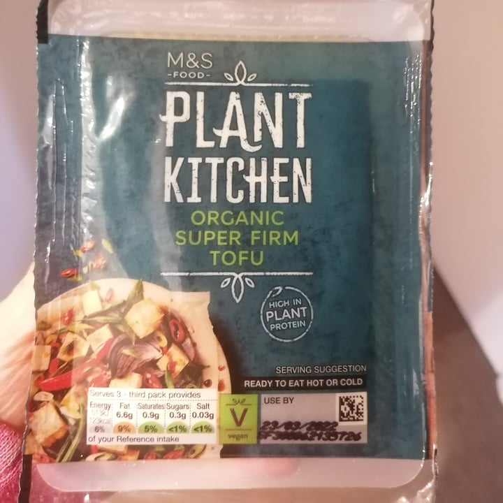 photo of Plant Kitchen (M&S) Organic Super Firm Tofu shared by @roberta99 on  14 Mar 2022 - review