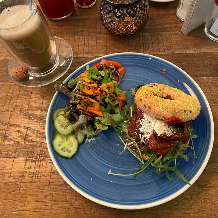review photo of Cafe Harmony Bagel Sommertraum shared by @liki181 on 17 Jul 2022 - review
