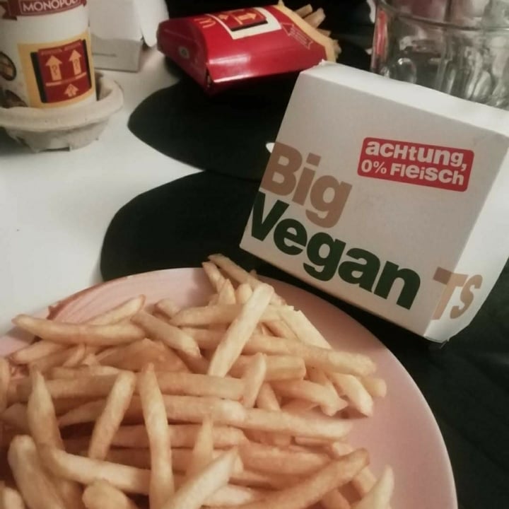 photo of McDonald's Big Vegan TS shared by @amnrx on  20 Dec 2020 - review