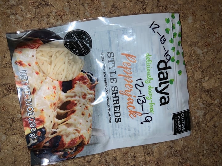photo of Daiya Pepperjack Style Shreds shared by @hollyamber on  01 Jan 2020 - review