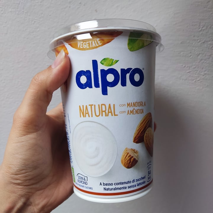 photo of Alpro Yogurt Natural con Mandorla/Amande shared by @elaine95 on  03 Sep 2022 - review