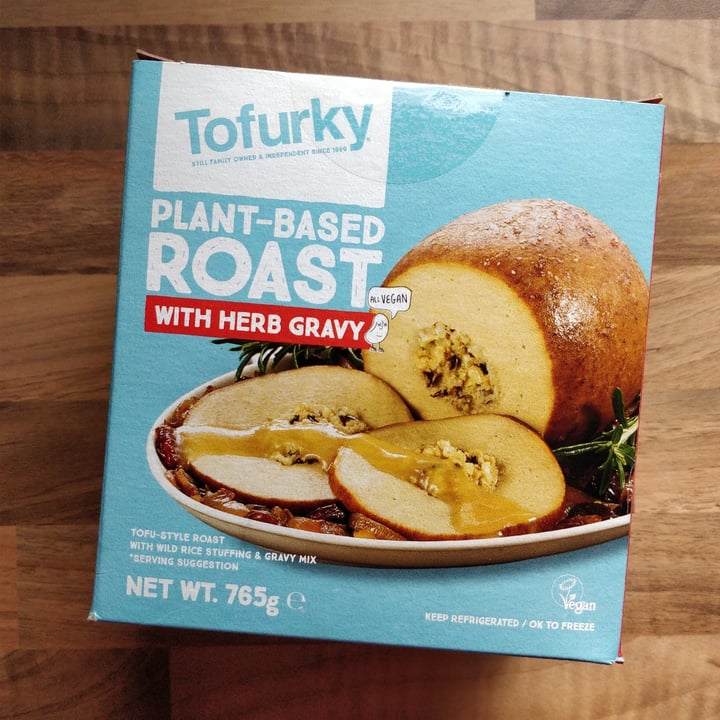 photo of Tofurky Plant-Based Roast with Herb Gravy shared by @amucallinz on  03 Jan 2021 - review