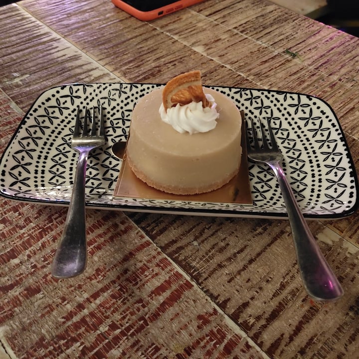 photo of The Hungry Tapir Vegan Cheesecake shared by @stevenneoh on  28 Aug 2020 - review