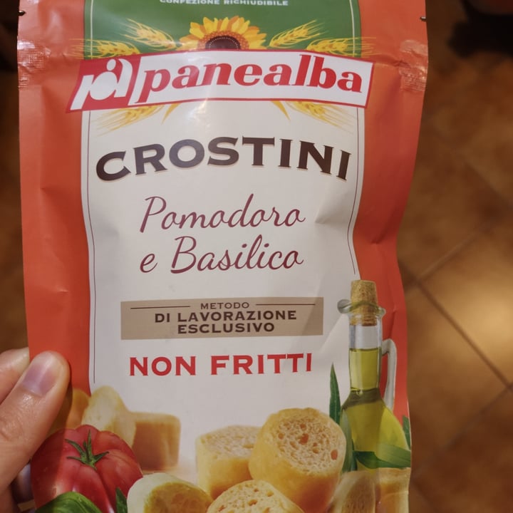 photo of Panealba Crostini pomodoro e basilico shared by @anitapanda95 on  04 May 2020 - review
