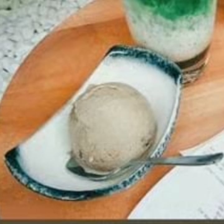 review photo of Hvala Hojicha Ice Cream shared by @tintino on 25 Dec 2020 - review