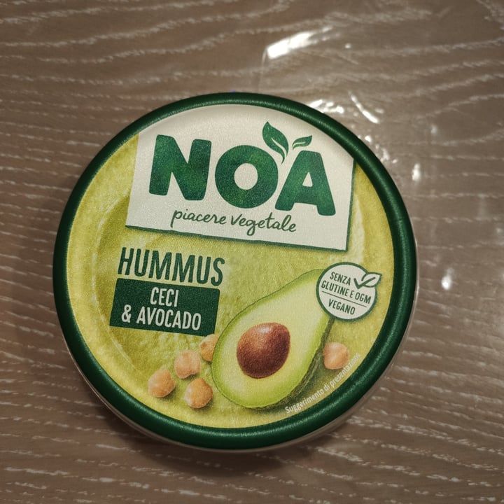 review photo of Noa Hummus Ceci & Avocado shared by @gandalfra on 20 Aug 2022 - review