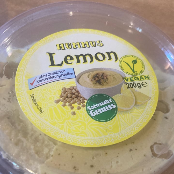 photo of ALDI hummus lemon shared by @pollyberlin on  31 Jul 2022 - review