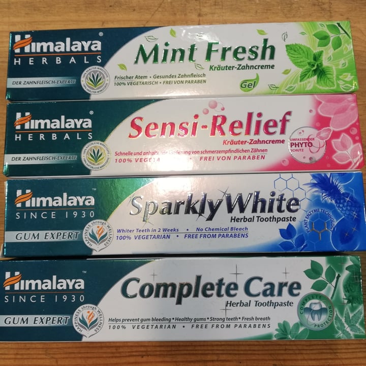 photo of Himalaya Herbals Dentífrico shared by @naturayoga on  03 Aug 2020 - review