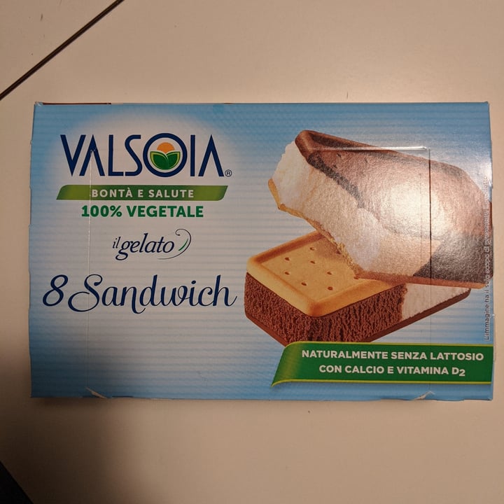 review photo of Valsoia Soya Ice Cream Sandwiches shared by @cescolama on 05 Apr 2021 - review