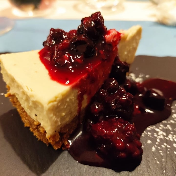 photo of Ristorante La Casina di Alice Cheesecake ai frutti di bosco shared by @nene00 on  13 Apr 2022 - review