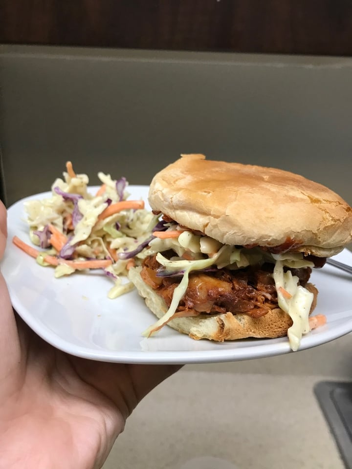 photo of Upton's Naturals Bar-B-Que Jackfruit shared by @curvycarbivore on  06 Dec 2019 - review
