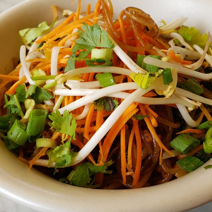 review photo of True Food Kitchen Korean Noodle Bowl shared by @mikamar on 09 Sep 2020 - review