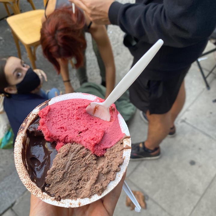 photo of Rapanui Helado shared by @jeycint on  26 Jul 2021 - review