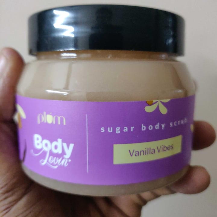 review photo of Plum Vanilla vibes sugar body scrub shared by @anbusaravanan on 09 Dec 2020 - review
