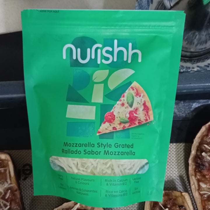 photo of Nurishh Queso rallado estilo mozzarella shared by @isabeletta on  16 May 2021 - review