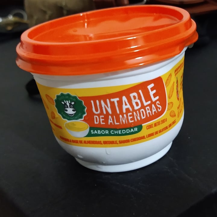 review photo of Felices Las Vacas Untable de Almendras Sabor Cheddar shared by @gladiolacarpi on 30 Oct 2020 - review