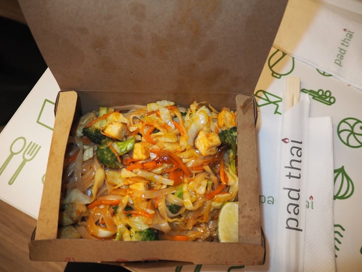 photo of Pad Thai World Pad Thai (vegetables) shared by @berryscotbeauty on  02 Mar 2020 - review