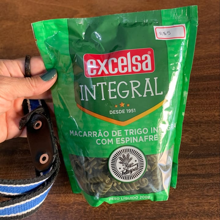 photo of EXCELSA macarrão integral shared by @marciapinheiro on  14 May 2022 - review