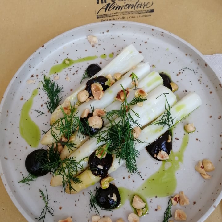 photo of Tipografia Alimentare Asparago rosa di Mezzago, aglio nero, aneto, nocciole shared by @alessandravilla on  29 Apr 2022 - review