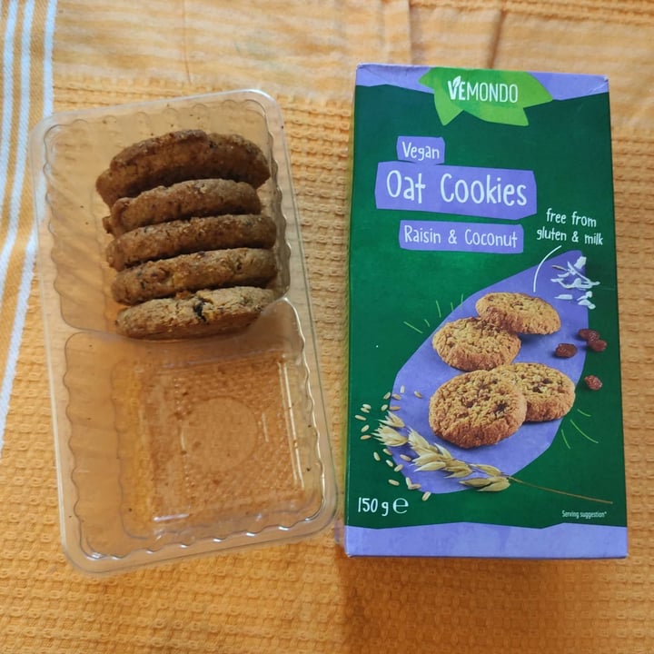 review photo of Vemondo Oat Cookies Raisin e Coconut shared by @annacanavesi on 14 Jul 2022 - review