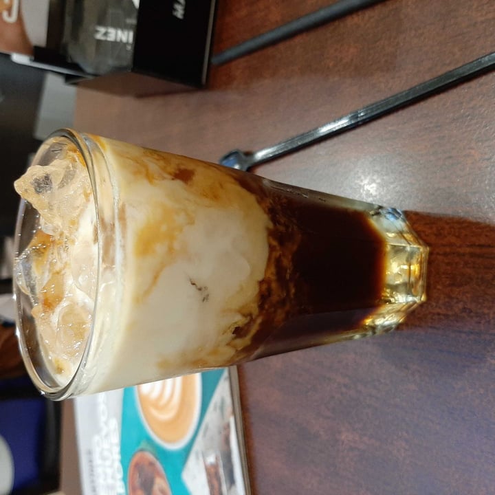 review photo of Av. 51 469 Caramel Latte Con Leche de Almendras shared by @yamilaleuy on 07 Mar 2020 - review