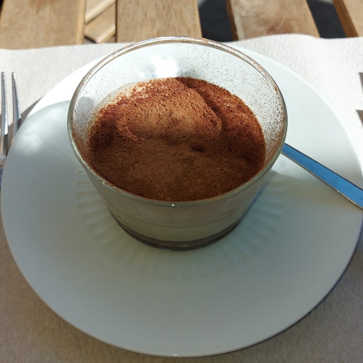 photo of Écru Tiramisu shared by @notacow on  21 Aug 2022 - review