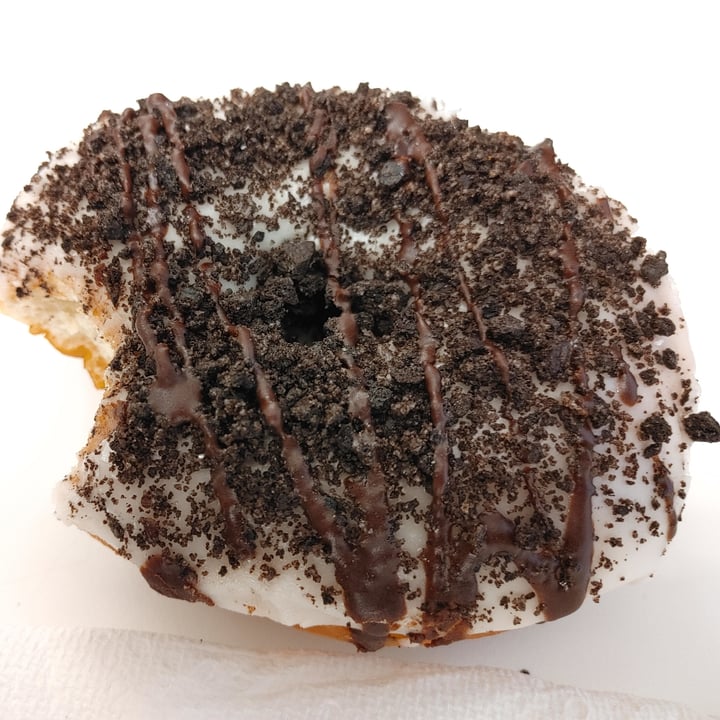 photo of bloomer's on Queen Cookies And Cream Donut shared by @xvxq on  30 Oct 2020 - review